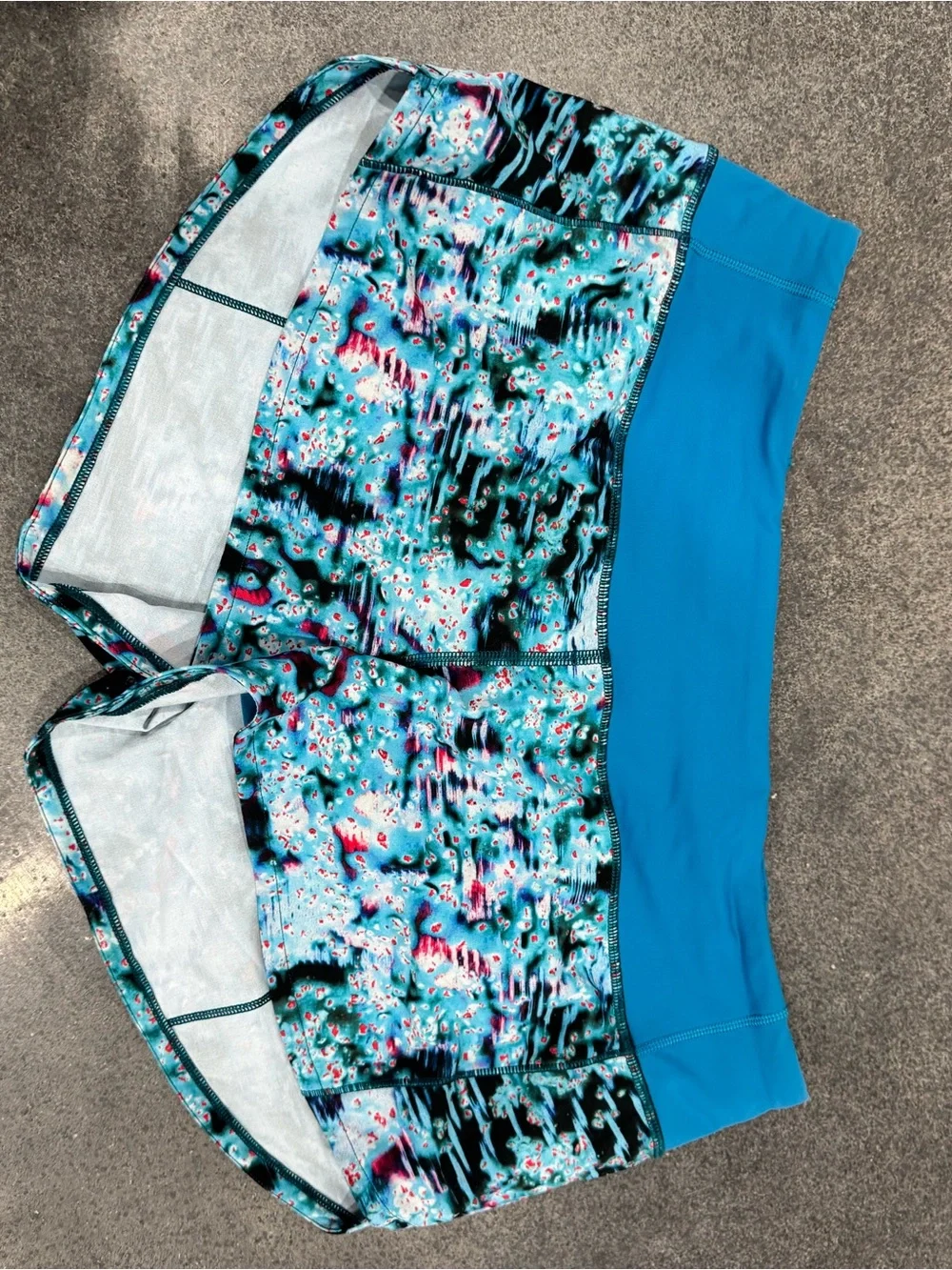lululemon athletica teal blue speed up shorts - Picture 3 of 3